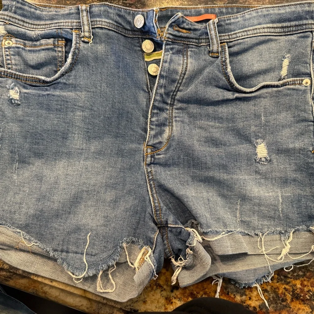 Anthropologie Pilcro High-Rise Denim Shorts Size 30 Button Fly Distressed - Picture 1 of 6